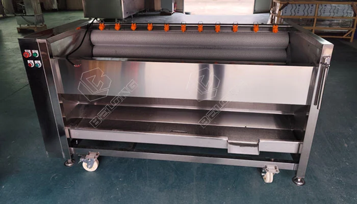 Potato-cleaning-and-peeling-machine